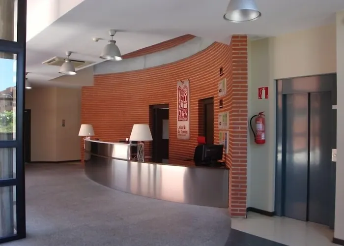 Lazarillo De Tormes Хостел *