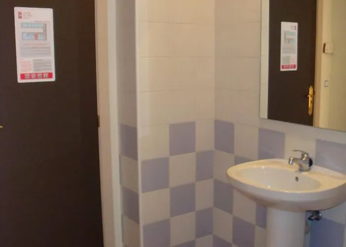 Lazarillo De Tormes Хостел